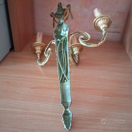 Lampada da parete classica i metallo pieno