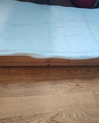 lettino montessoriano legno