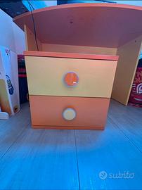 SCRIVANIA + CASSETTIERE + MENSOLE
