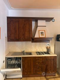 Cucinotto con elettrodomestici