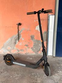 Xiaomi Mi Electric Scooter 1S