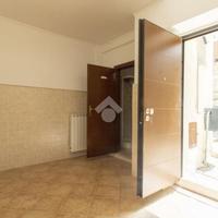 2 LOCALI A MAGLIANO ROMANO