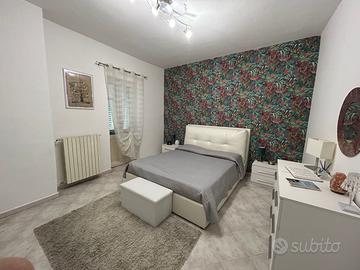 Mobili per camera da letto e soggiorno