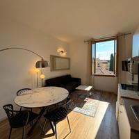 Bilocale + balcone zona isolotto