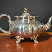 Teiera Antica in Sheffield