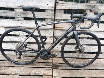 TREK DOMANE 5 SHIMANO 105 DISC TG 56 - USATO -