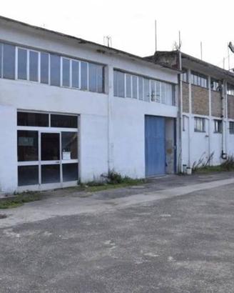 Immobile di 550 m² con 5 locali a Spigno Saturnia