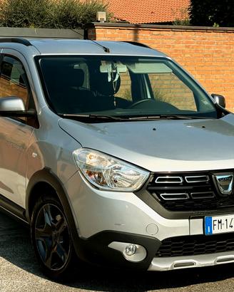 DACIA LODGY 1.5D 6m-7POSTI- 49800km-FULL-2018