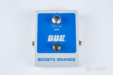 Boost trasparente 20 dB – True Bypass