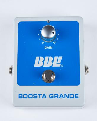 Boost trasparente 20 dB – True Bypass