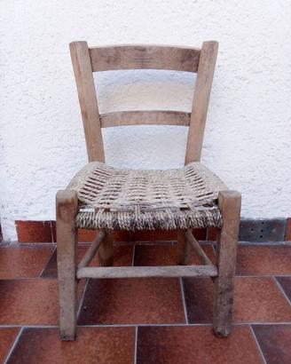 Sedia da bambino vintage in legno / paglia