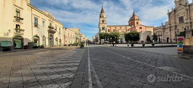 Acireale centro bottega mq 275 cat. C/1