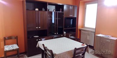 Mobili soggiorno, tavolo,  Divano 2 postii.