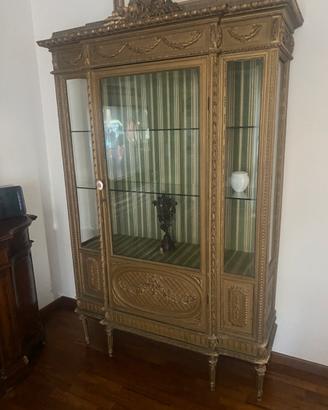 Vetrina  fine 800