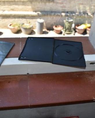 Numero due custodie per cd o dvd