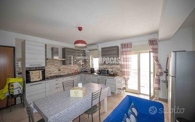 Proponiamo panoramico esavani oltre box doppio e