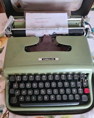 macchina da scrivere olivetti lettera 22