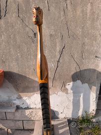 cammello portagiornali in legno dipinto 