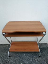 tavolino per computer 