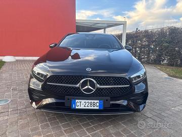 Mercedes-Benz A 200 Classe A - W177 2023 AMG Line