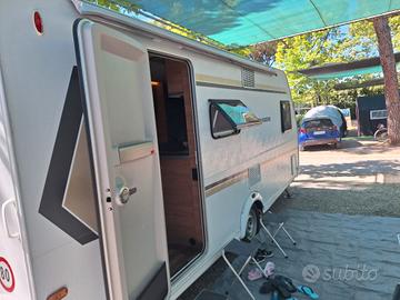 Roulotte weinsberg 500 fdk caraone 