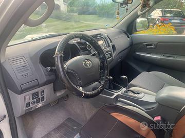 Pick up Toyota HILUX 4x4