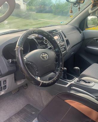 Pick up Toyota HILUX 4x4