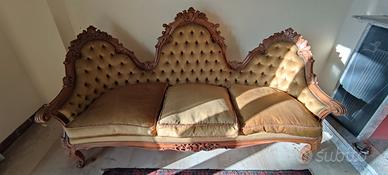 Divano stile provenziale