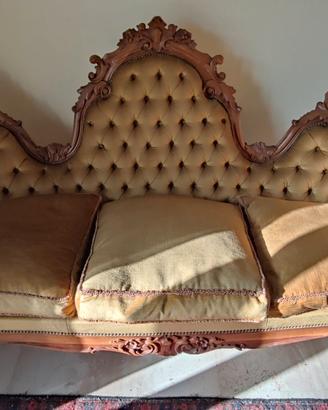 Divano stile provenziale