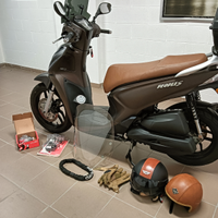 Kymco People 150S