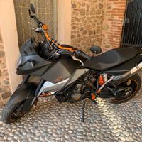 KTM 990 Supermoto - 2010