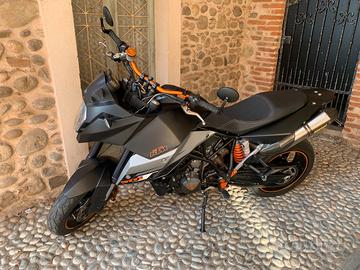 KTM 990 Supermoto - 2010