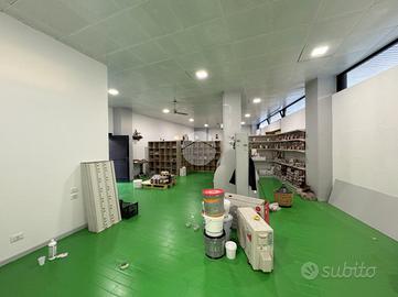 NEGOZIO A BRESCIA
