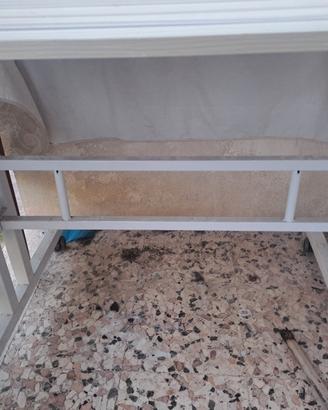 Scrivania Salvaspazio Regolabile con Ruote