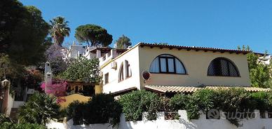 Casa in villa in villaggio con piscine