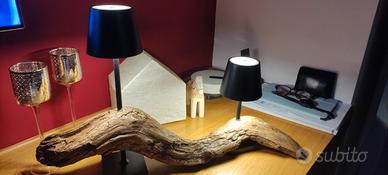 Lampada fatta a mano con legno di mare alla deriva