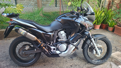 Transalp 700 nero del 2010