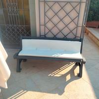 panchina in metallo