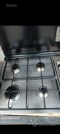 piano cottura a gas Phillips whirpool 4 fuochi 