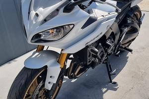 Yamaha Fazer 800