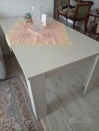Tavolo da cucina 