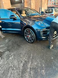 Macan s full