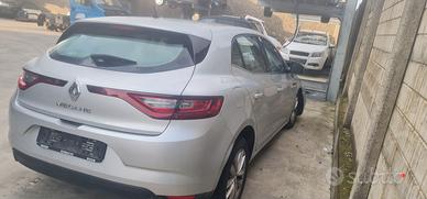 Renault Megane 2016 portiera portellone