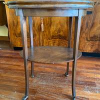 Tavolino ovale da salotto con vassoio amovibile