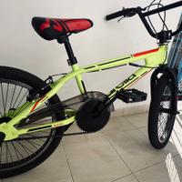 Bicicletta bmx freestyle