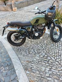 SWM Six Days 440cc – Pari al nuovo, solo 200 km