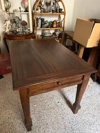 Tavolo antico in legno con cassetti - 130x86x80h