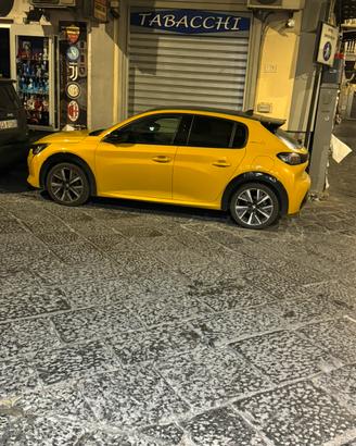Peugeot 208 gt line