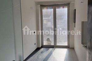 negozio/studio centro pomigliano 