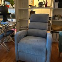 Poltrona reclinabile elettrica da ritirare